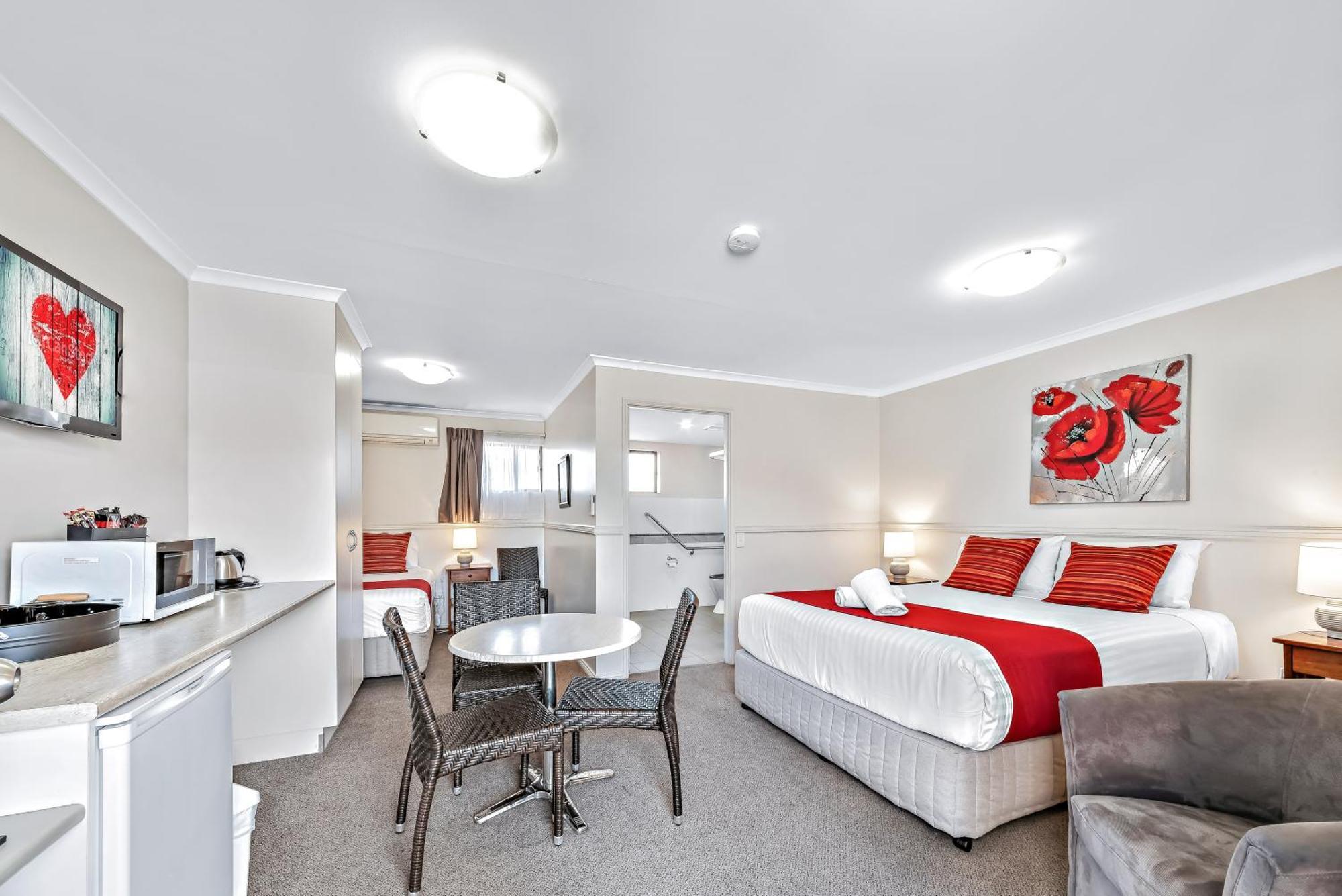 Apple & Grape Motel สแตนธอร์ป ภายนอก รูปภาพ
